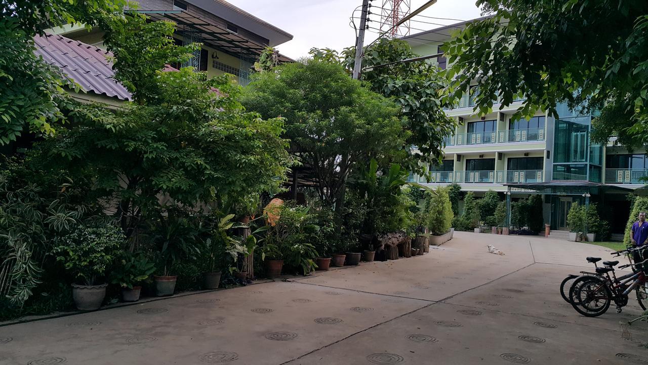 Garden Corner Resort & Hotel Phitsanulok Esterno foto