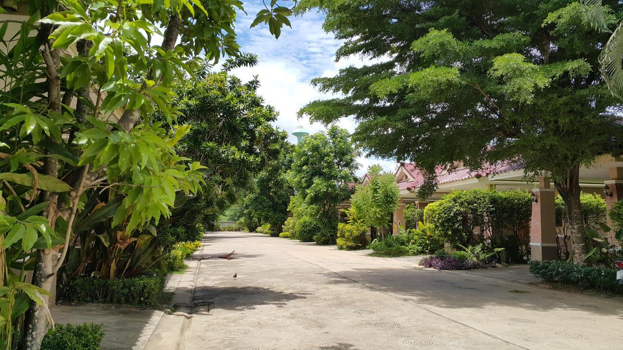 Garden Corner Resort & Hotel Phitsanulok Esterno foto